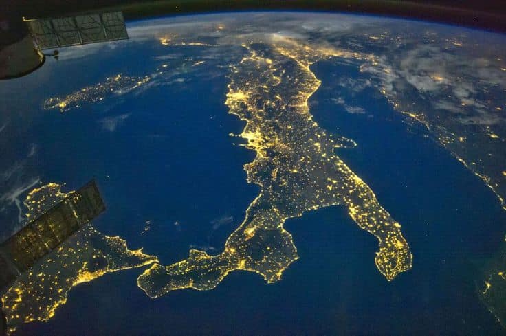 Vista dal satellite Italia