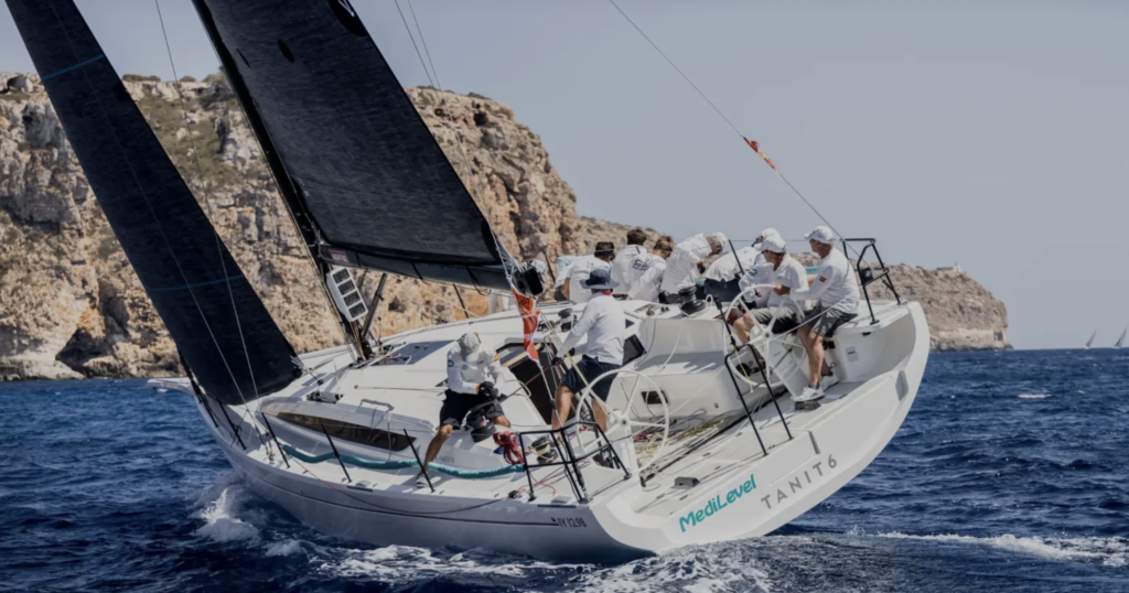 Italia Yachts