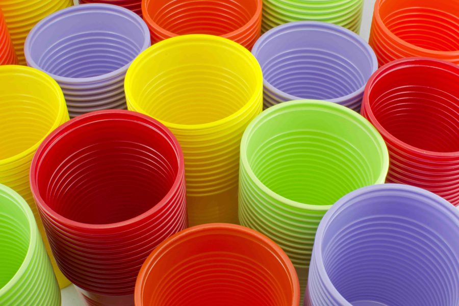 Bicchieri di plastica colorati in polipropilene