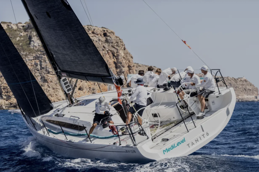 Italia Yachts