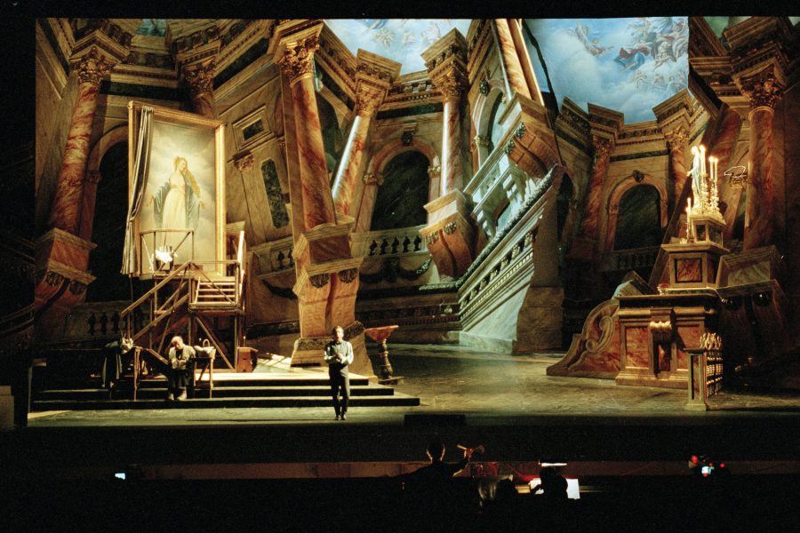 “Tosca”, regia di Luca Ronconi, 1997, uno degli spettacoli del Teatro alla Scala andati in onda su Rai5 e disponibili su RaiPlay tra marzo e maggio 2020 (ph Andrea Tamoni)