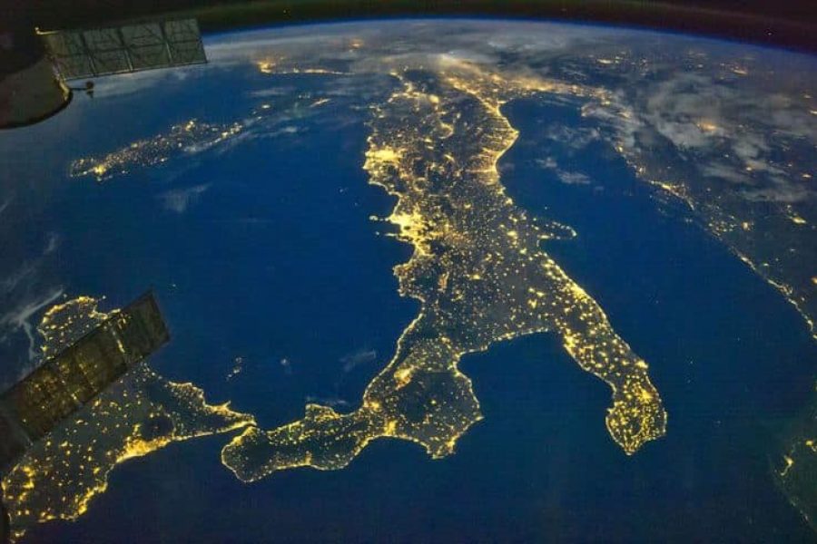 Vista dal satellite Italia