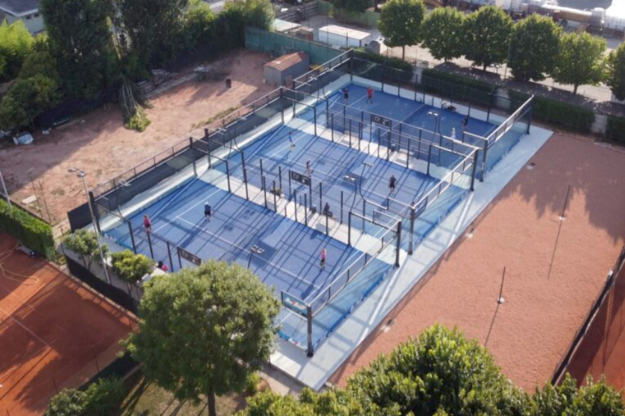 https://www.favarettipadel.it/