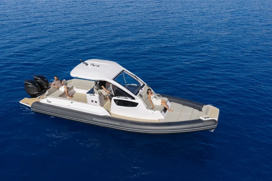 ranieri-international-Cayman-41.0-Hard-Top